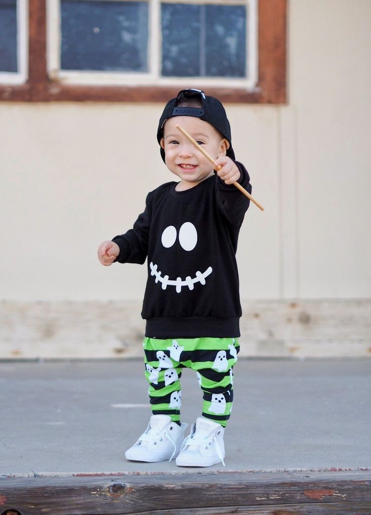 Ghost Black and Green 2PSC Outfit - Image 2